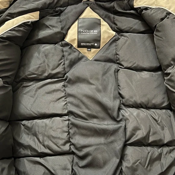 Winter jacket - Picture 4 of 4